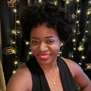 Meet your Posher, Esther